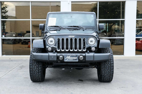 2018 Jeep Wrangler JK Unlimited Sahara, photo 2 of 10