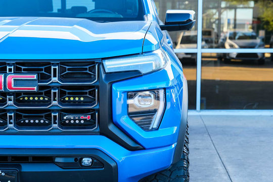2024 GMC Canyon 4WD AT4, photo 5 of 10