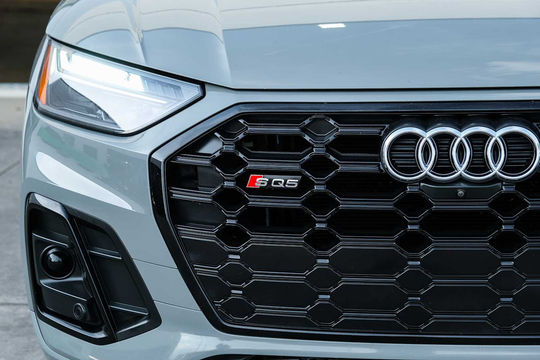 2021 Audi SQ5 Premium Plus, photo 3 of 10
