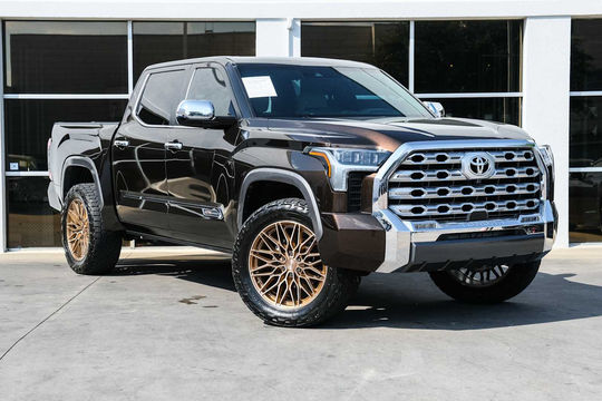2024 Toyota Tundra 1794 Edition, photo 5 of 10