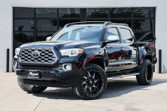 2019 Toyota Tacoma Limited, photo 1 of 10
