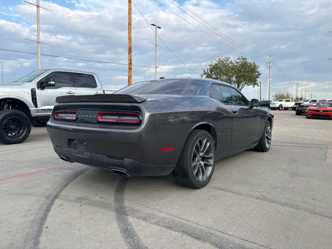 2021 Dodge Challenger SXT, photo 5 of 10