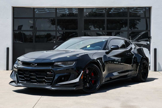 2021 Chevrolet Camaro ZL1, photo 1 of 10