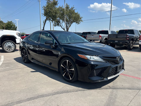 2018 Toyota Camry XSE V6, photo 3 of 9