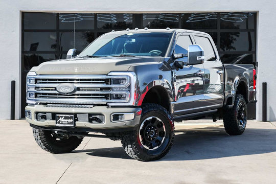 2026 Ford Super Duty F-250 Pickup Platinum, photo 1 of 10