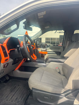 2020 Ford F-150 XLT · Oxford White, photo 5 of 8
