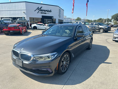 2017 BMW 540i, photo 1 of 10