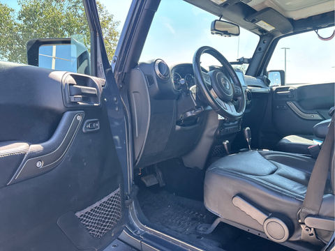 2018 Jeep Wrangler JK Unlimited Golden Eagle, photo 5 of 8