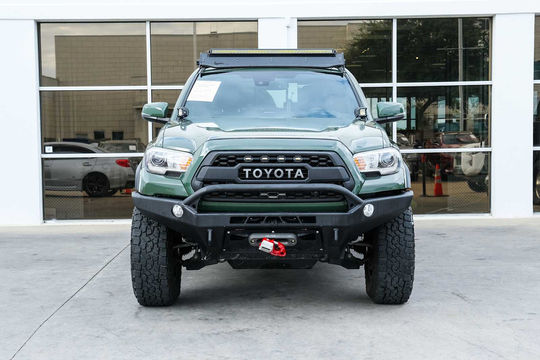 2021 Toyota Tacoma TRD Off Road, photo 2 of 10