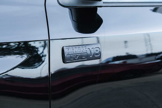 2019 Toyota Tundra SR5, photo 4 of 10