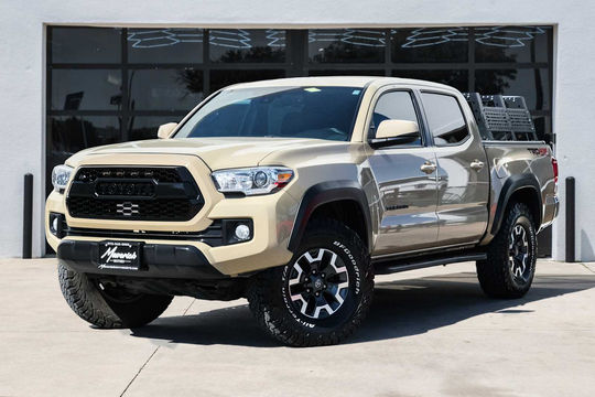 2019 Toyota Tacoma TRD Off Road, photo 1 of 10