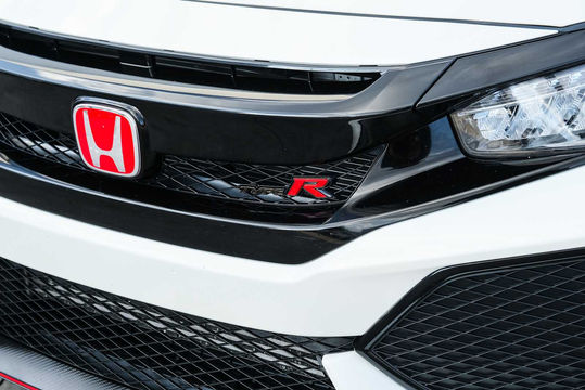 2017 Honda Civic Type R Touring, photo 3 of 10