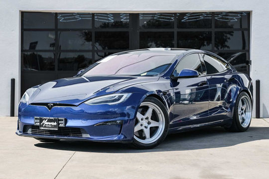 2021 Tesla Model S Plaid, photo 1 of 10