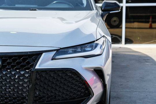 2020 Toyota Avalon TRD, photo 4 of 10