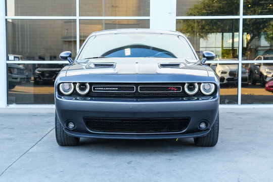 2016 Dodge Challenger R/T, photo 5 of 10