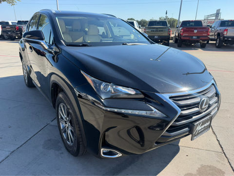 2015 Lexus NX 200t, photo 4 of 10