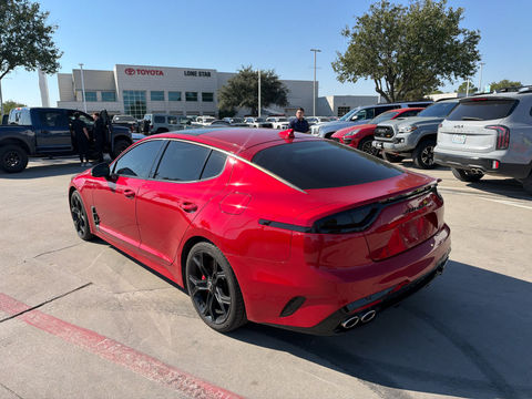 2018 Kia Stinger GT2, photo 2 of 8