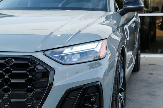 2021 Audi SQ5 Premium Plus, photo 5 of 10