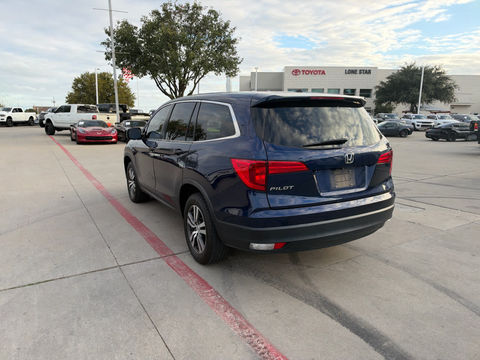 2017 Honda Pilot EX-L, photo 2 of 8
