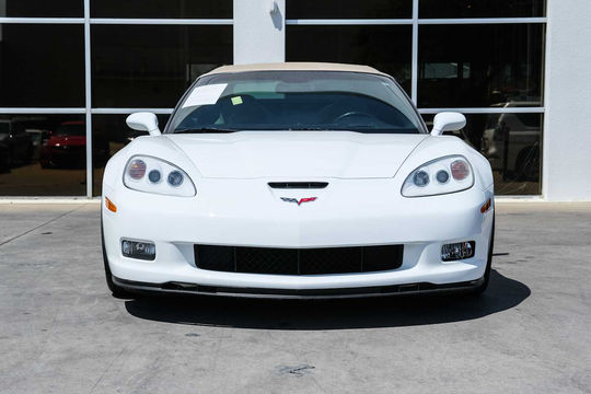 2011 Chevrolet Corvette Z16 Grand Sport w/3LT, photo 3 of 10