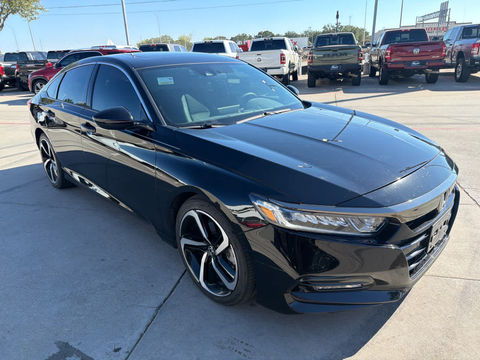2019 Honda Accord Sedan Sport 2.0T, photo 5 of 8