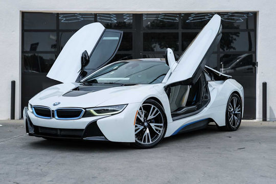 2015 BMW i8, photo 1 of 10
