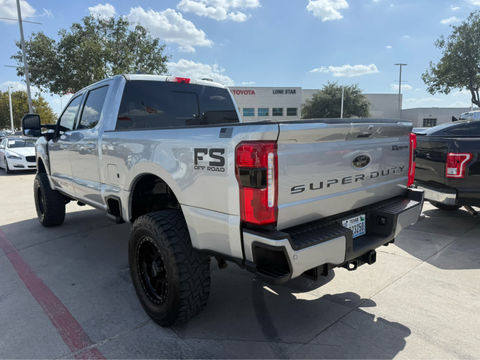 2024 Ford Super Duty F-250 Pickup XLT, photo 2 of 8