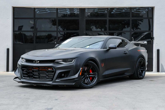 2022 Chevrolet Camaro ZL1, photo 1 of 10