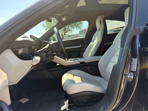 2023 Porsche Taycan, photo 6 of 8