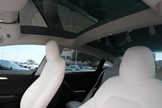 2021 Tesla Model 3 Standard Range Plus, photo 4 of 10
