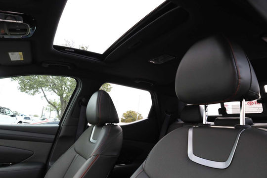2025 Hyundai Santa Cruz Limited, photo 5 of 10