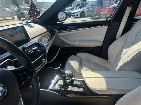 2017 BMW 540i, photo 4 of 10