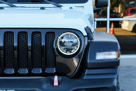 2020 Jeep Wrangler Unlimited Willys, photo 4 of 10