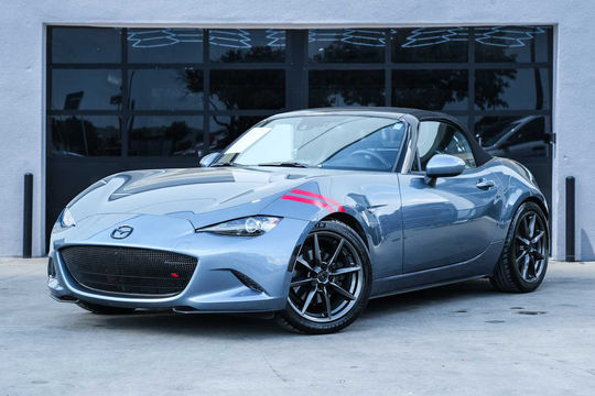 2016 Mazda MX-5 Miata Grand Touring, photo 1 of 10