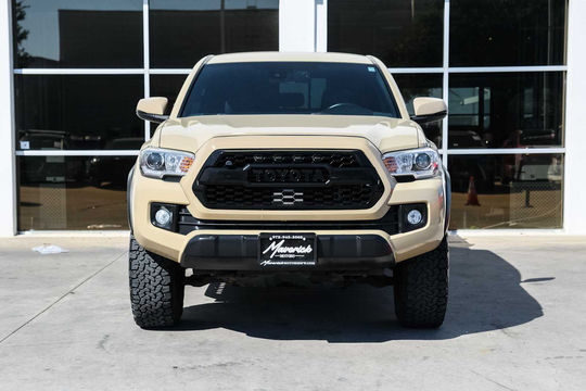2019 Toyota Tacoma TRD Off Road, photo 2 of 10