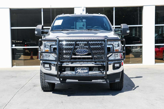 2022 Ford Super Duty F-350 SRW Pickup LARIAT, photo 2 of 10