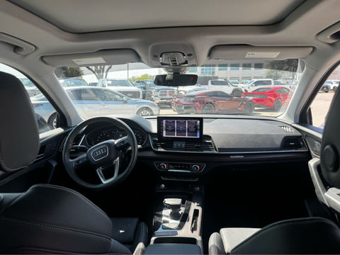 2024 Audi Q5 S line Premium, photo 6 of 10