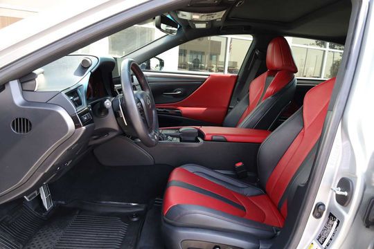 2022 Lexus ES 300h F SPORT, photo 4 of 10