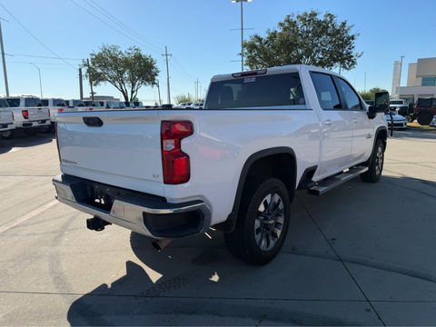 2021 Chevrolet Silverado 2500HD LT, photo 3 of 7
