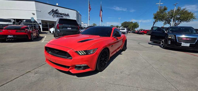 2016 Ford Mustang GT Premium, photo 2 of 8