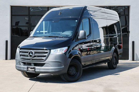 2024 Mercedes-Benz Sprinter Cargo Van 2500 Standard Roof 4-Cyl Diesel HO, photo 1 of 10