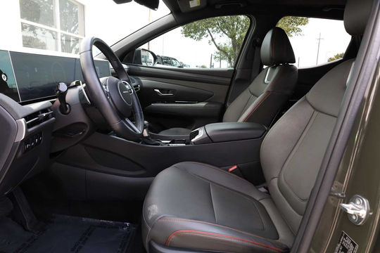 2025 Hyundai Santa Cruz Limited, photo 4 of 10
