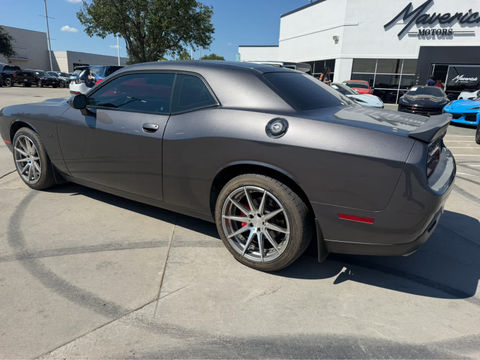 2016 Dodge Challenger R/T, photo 2 of 8
