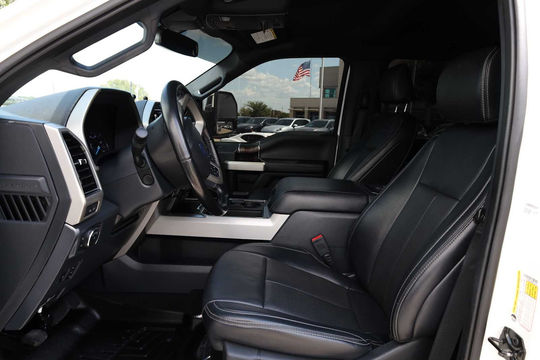 2022 Ford Super Duty F-250 Pickup LARIAT, photo 4 of 10
