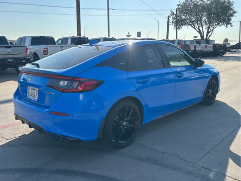 2022 Honda Civic Sport, photo 3 of 8
