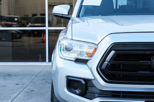 2022 Toyota Tacoma SR, photo 3 of 10