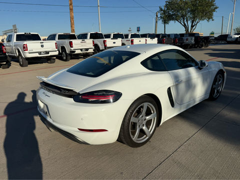 2018 Porsche 718 Cayman, photo 3 of 8