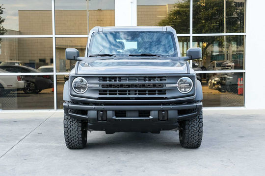 2021 Ford Bronco Base, photo 2 of 10