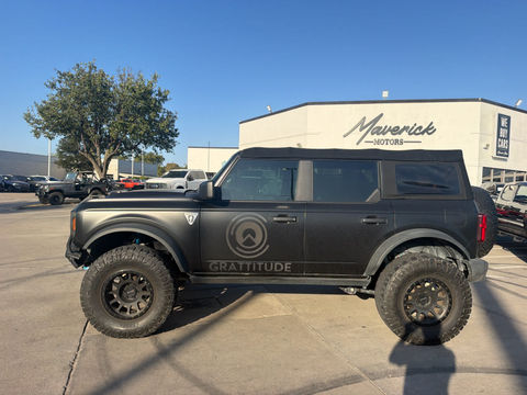 2021 Ford Bronco Base, photo 2 of 10