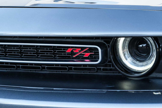 2016 Dodge Challenger R/T, photo 4 of 10